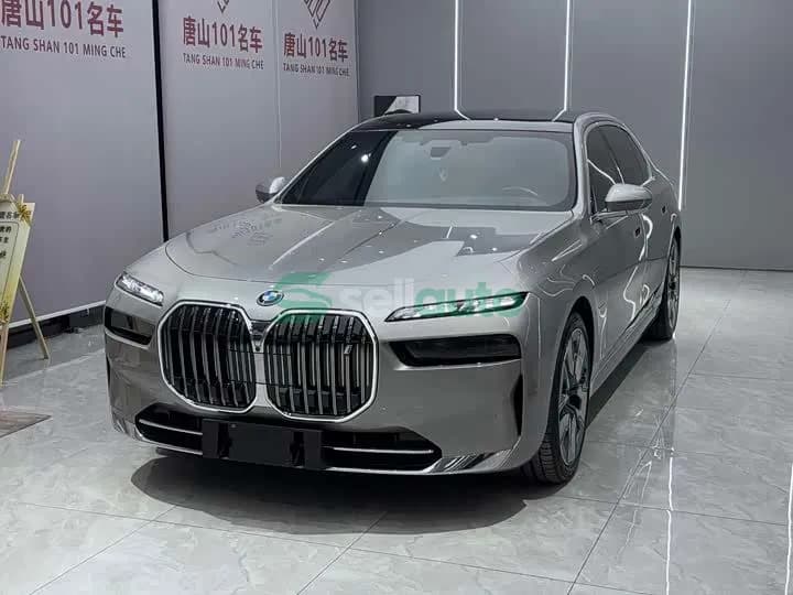 BMW i7 2023